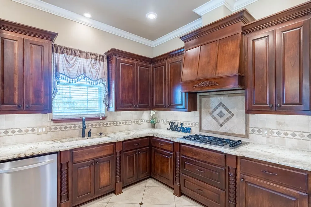 4149 An County Road 2202 Palestine, TX 75803