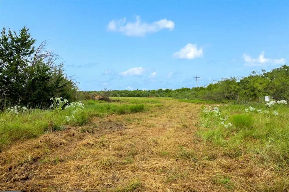 3 LCR 392 Groesbeck, TX 76642