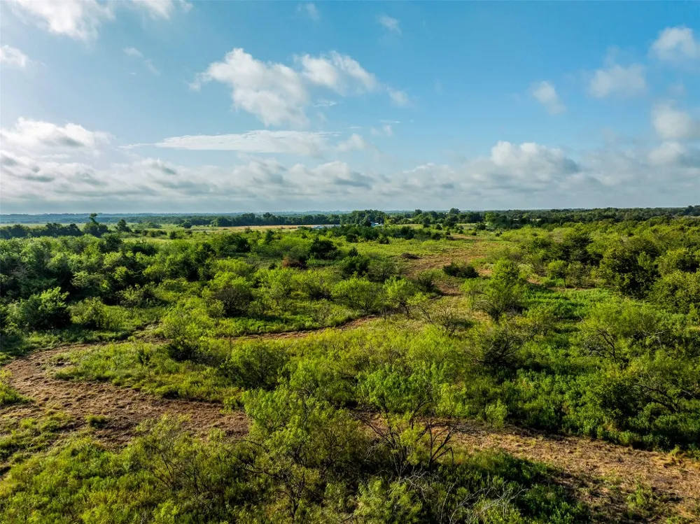 3 LCR 392 Groesbeck, TX 76642