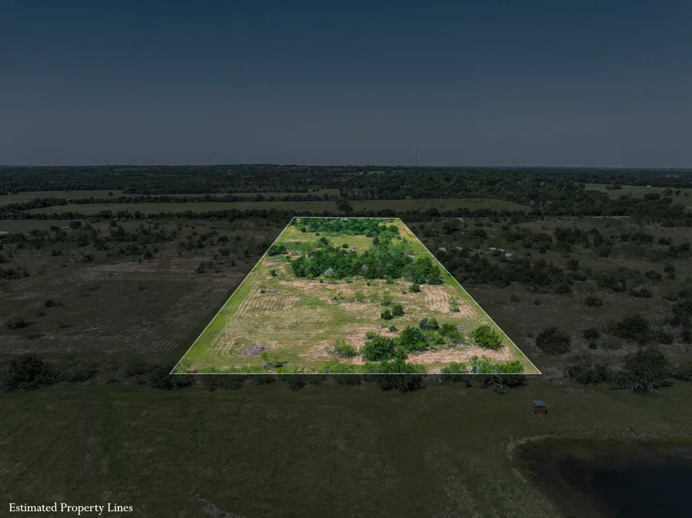 3 LCR 392 Groesbeck, TX 76642