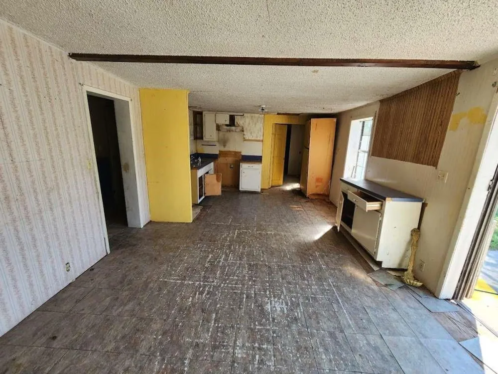 124 County Road 466 Alice, TX 78332