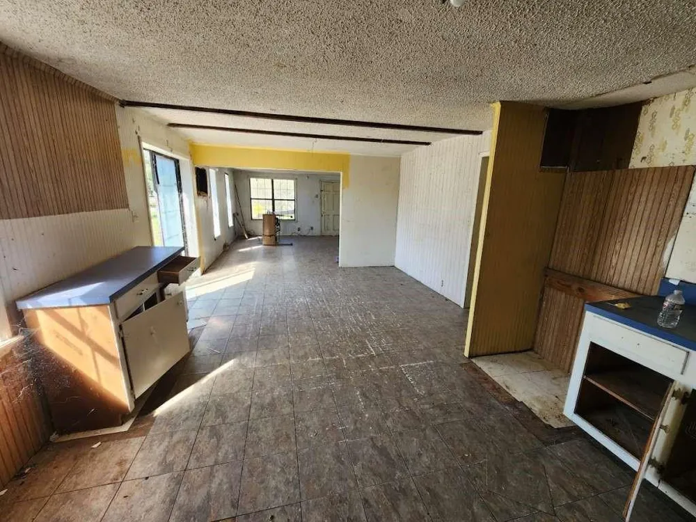 124 County Road 466 Alice, TX 78332
