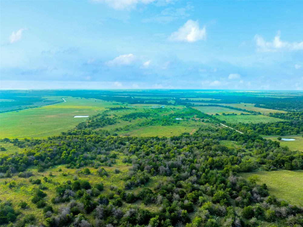 LCR 392 Groesbeck, TX 76642
