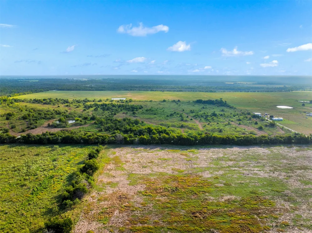 LCR 392 Groesbeck, TX 76642