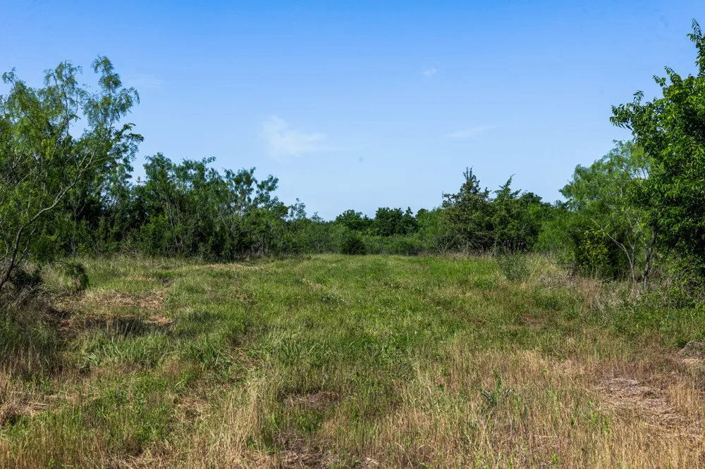 LCR 392 Groesbeck, TX 76642