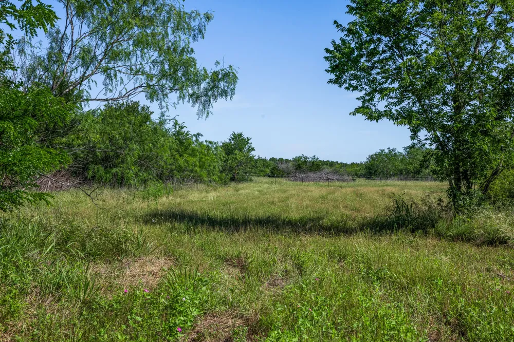 LCR 392 Groesbeck, TX 76642