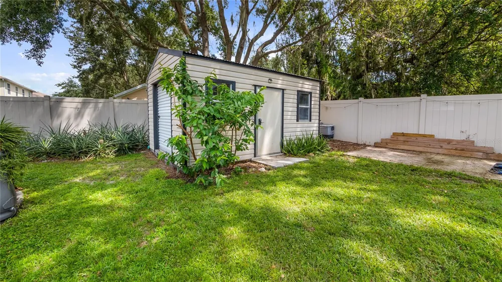 1101 MYRTLE LAKE VIEW DRIVE Fruitland Park, FL 34731