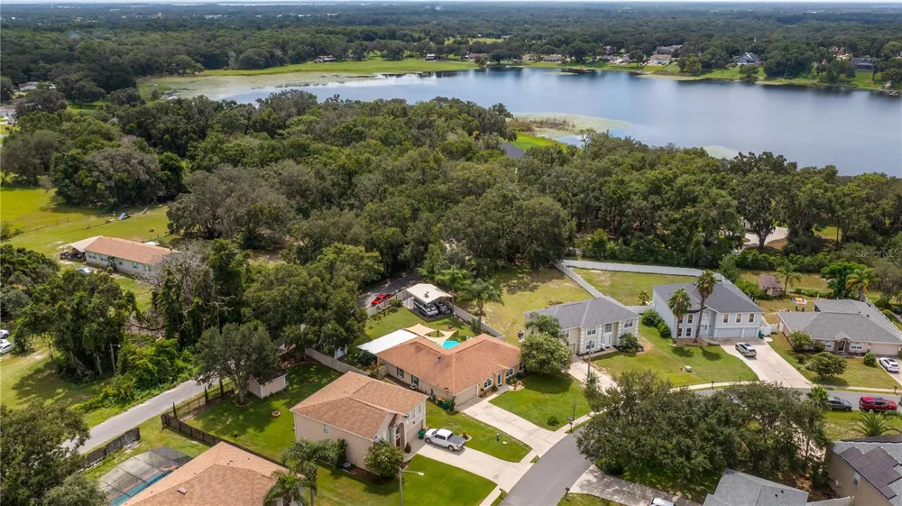 1101 MYRTLE LAKE VIEW DRIVE Fruitland Park, FL 34731