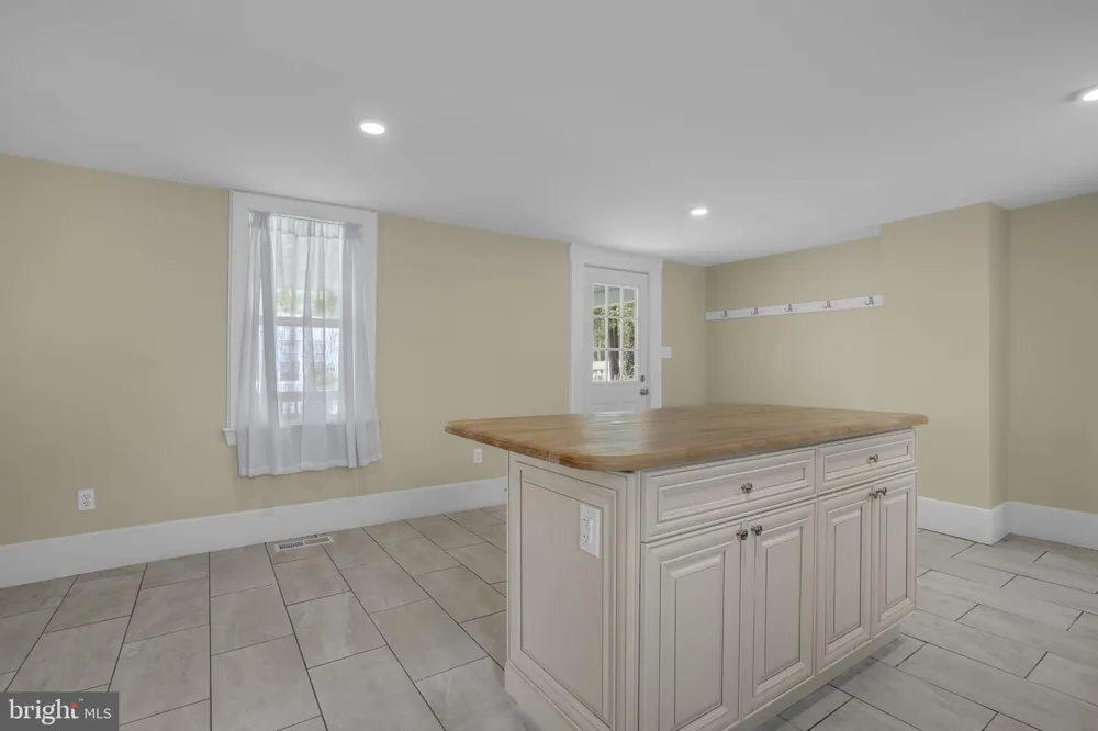 2508 MAIN STREET Exmore, VA 23350
