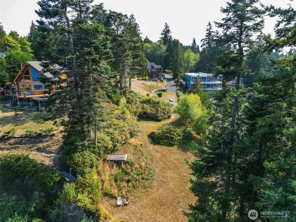 5688 NE Twin Spits Road Hansville, WA 98340