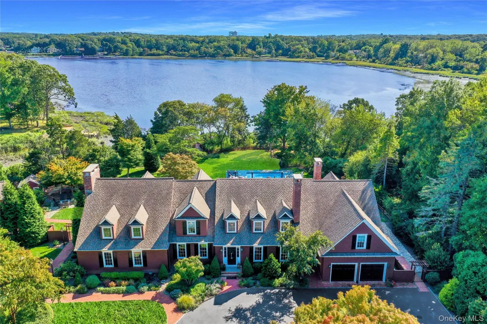 63 Dyke Road Setauket, NY 11733