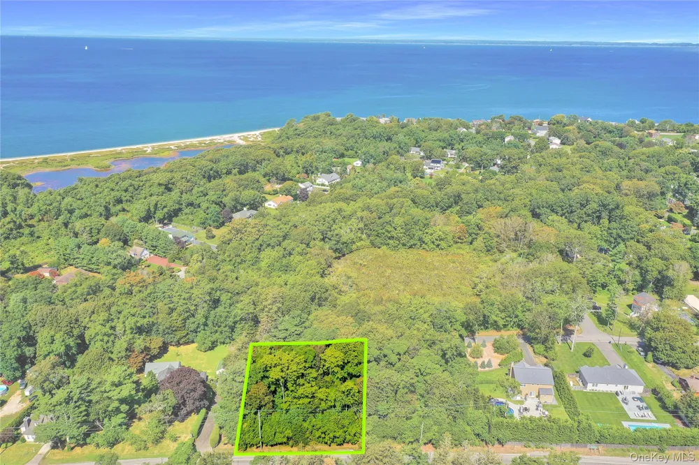 110 Homestead Way Greenport, NY 11944