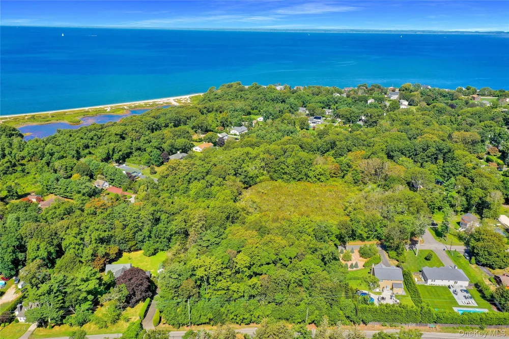 110 Homestead Way Greenport, NY 11944