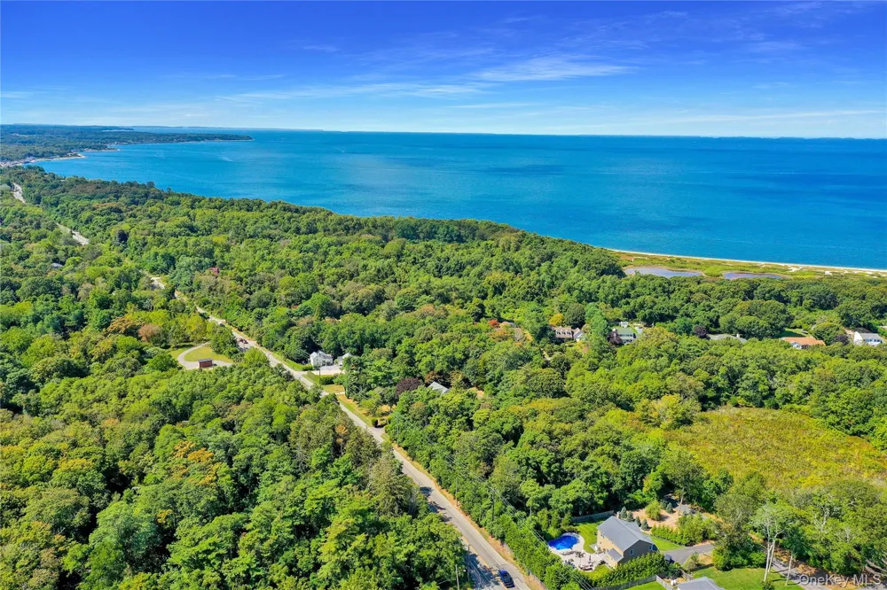 110 Homestead Way Greenport, NY 11944