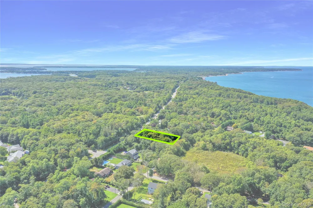 110 Homestead Way Greenport, NY 11944