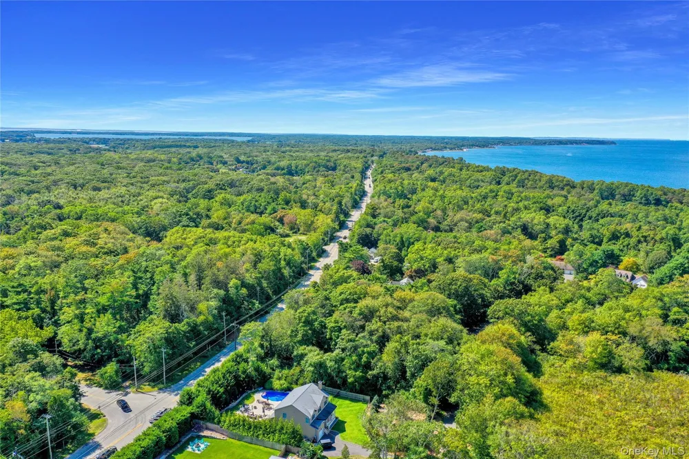 110 Homestead Way Greenport, NY 11944