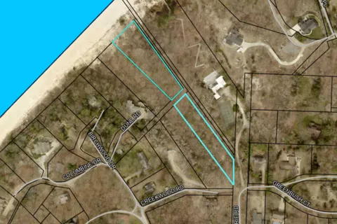24 Dune Road