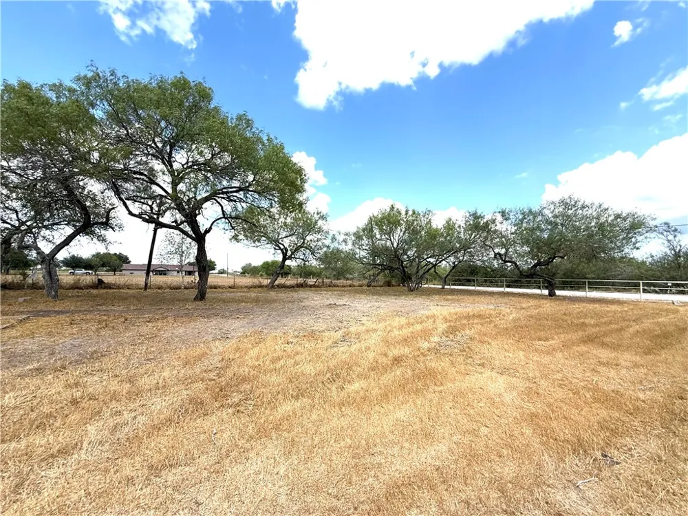 147 County Road 153 Alice, TX 78332