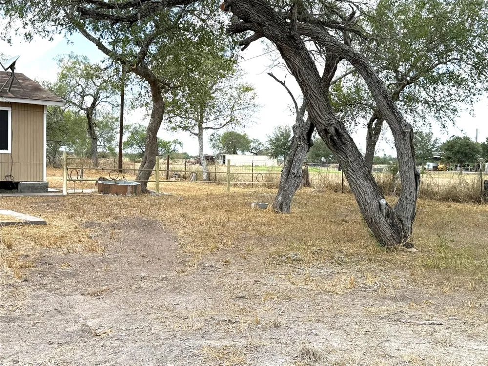 147 County Road 153 Alice, TX 78332