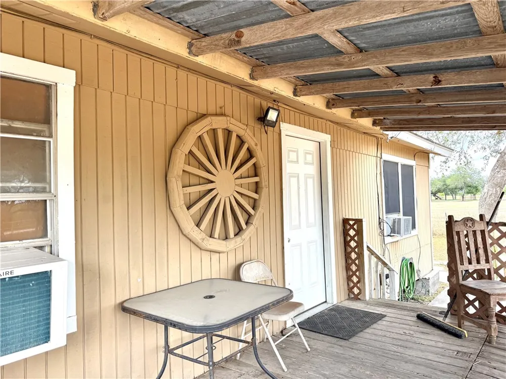 147 County Road 153 Alice, TX 78332