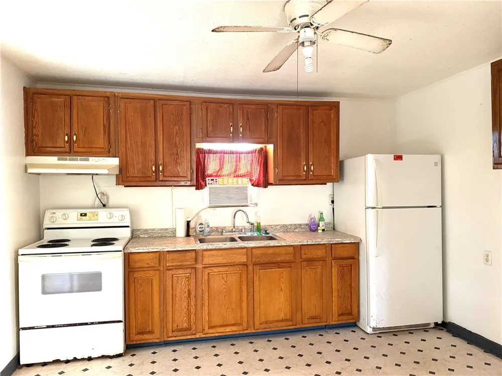 147 County Road 153 Alice, TX 78332