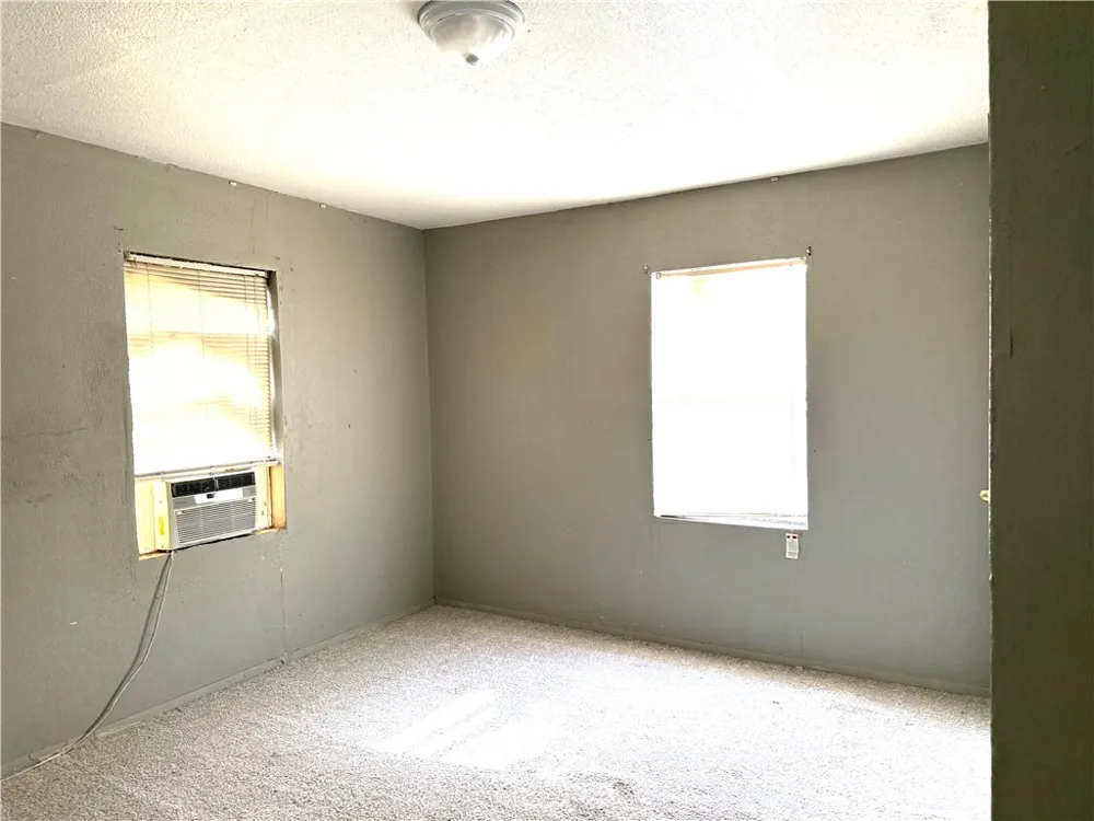 147 County Road 153 Alice, TX 78332
