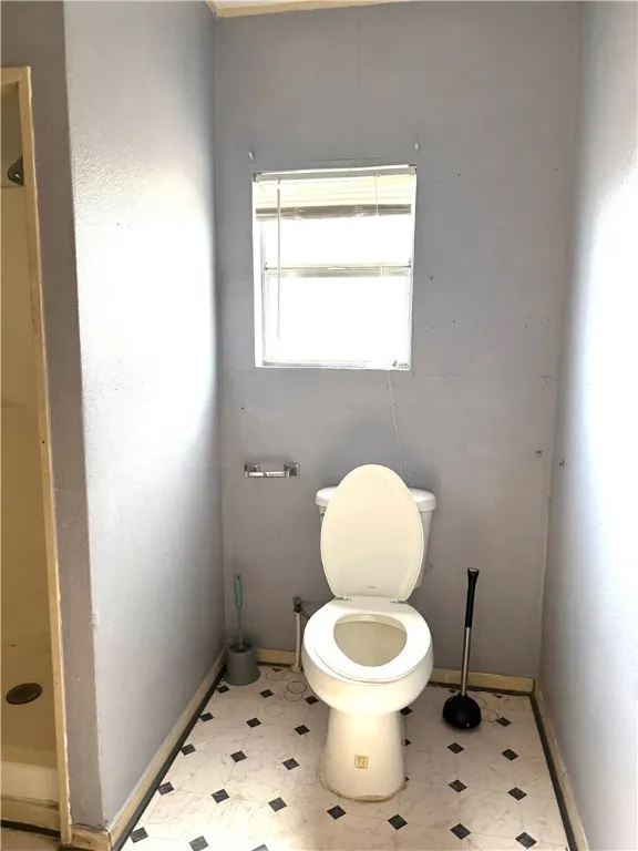 147 County Road 153 Alice, TX 78332
