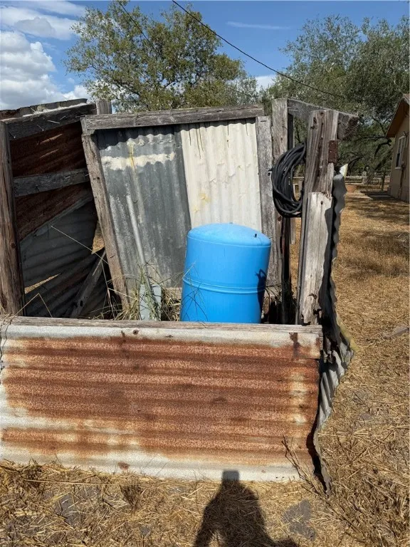 147 County Road 153 Alice, TX 78332