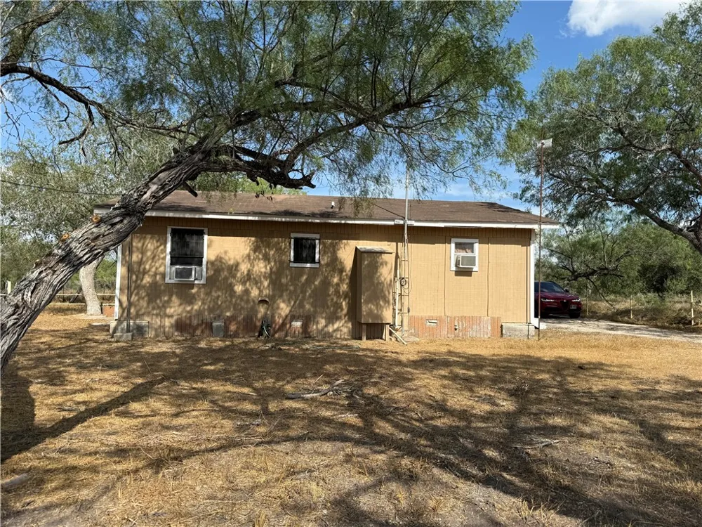 147 County Road 153 Alice, TX 78332