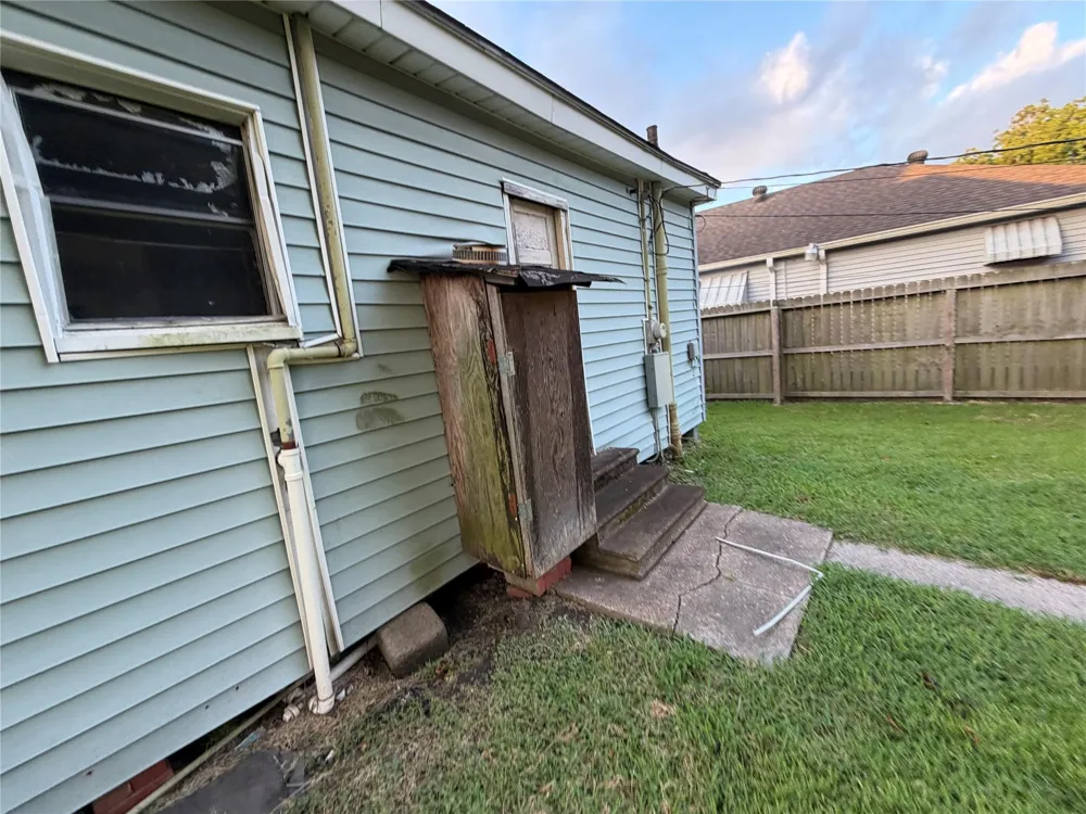 845 13th Street Port Arthur, TX 77640