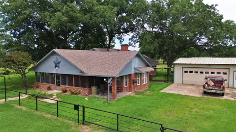 695 County Road 1210