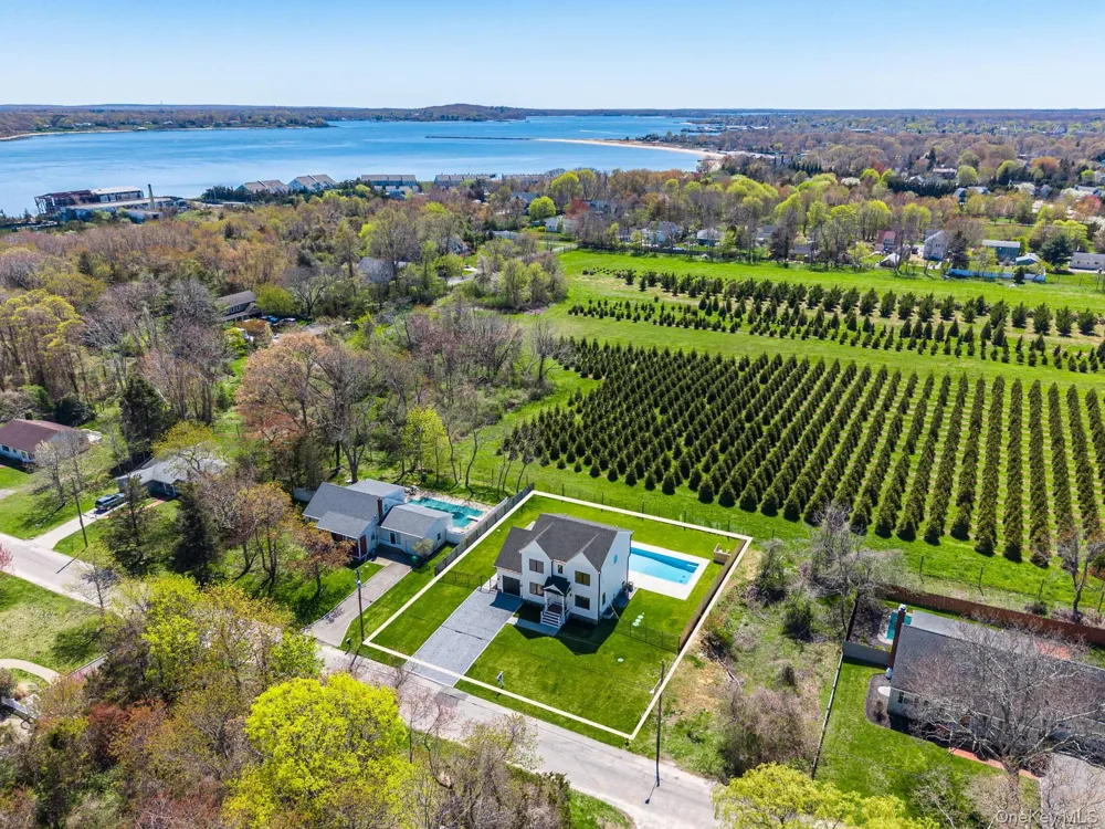 1900 Gillette Drive East Marion, NY 11939
