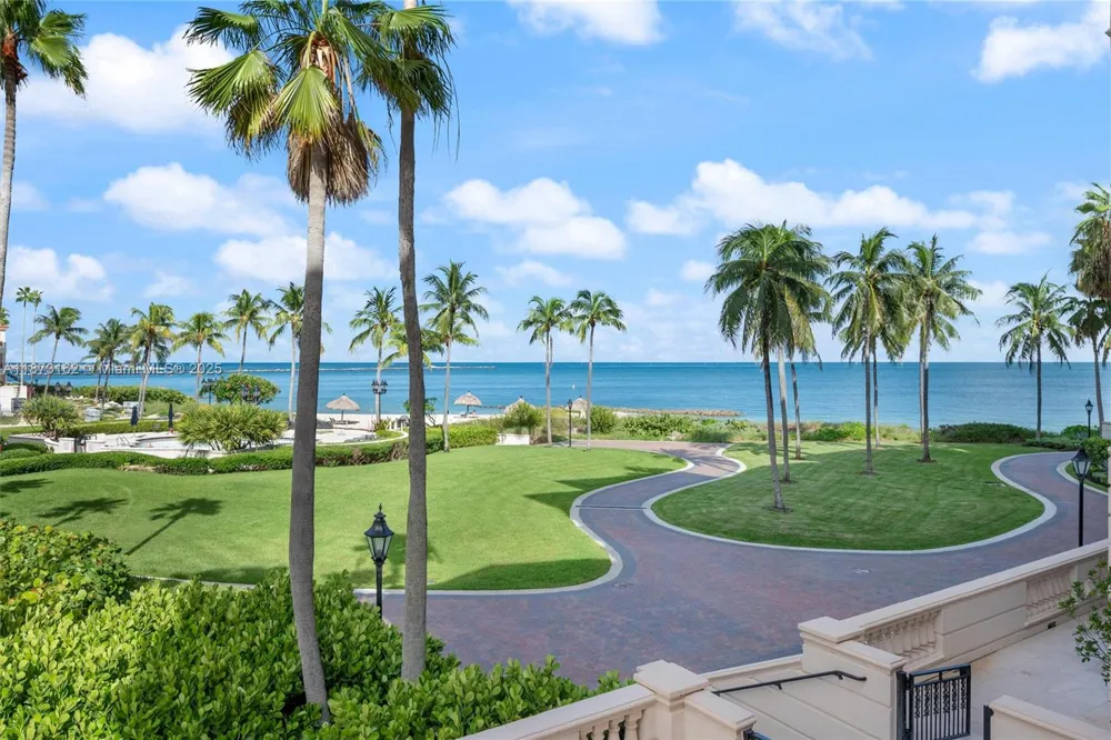 7921 Fisher Island Dr #7921 Miami Beach, FL 33109