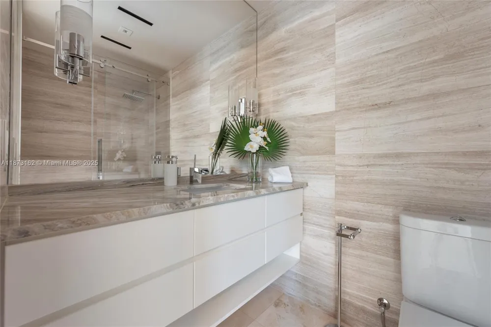 7921 Fisher Island Dr #7921 Miami Beach, FL 33109