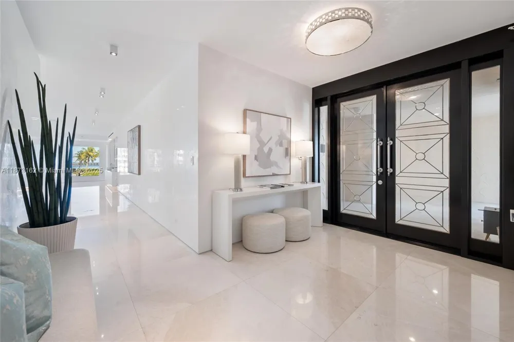 7921 Fisher Island Dr #7921 Miami Beach, FL 33109