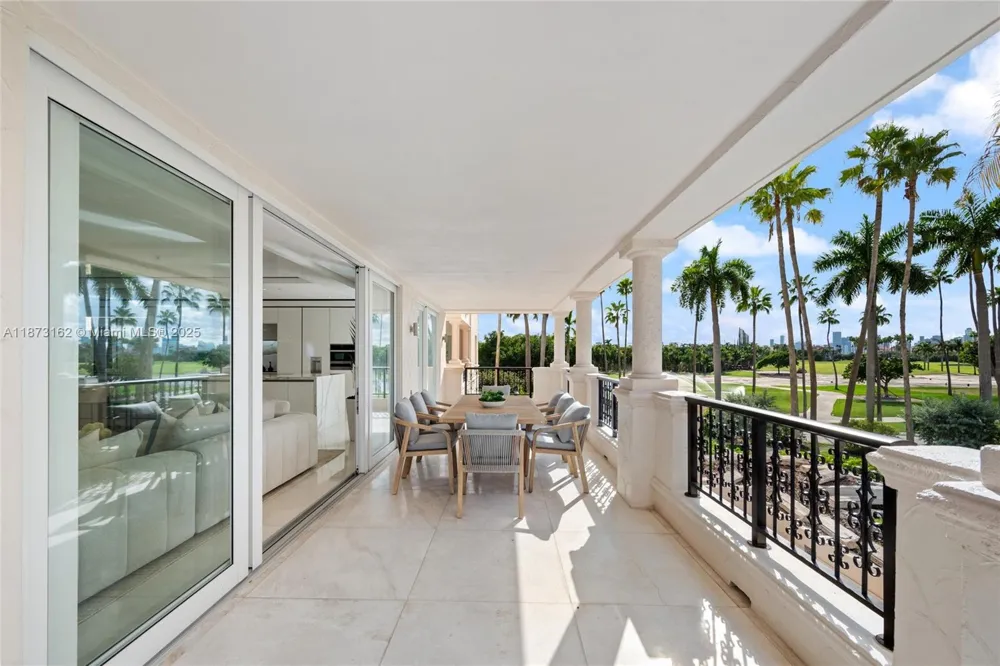 7921 Fisher Island Dr #7921 Miami Beach, FL 33109