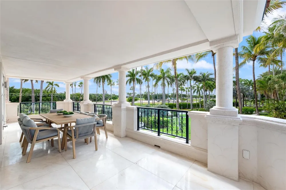 7921 Fisher Island Dr #7921 Miami Beach, FL 33109