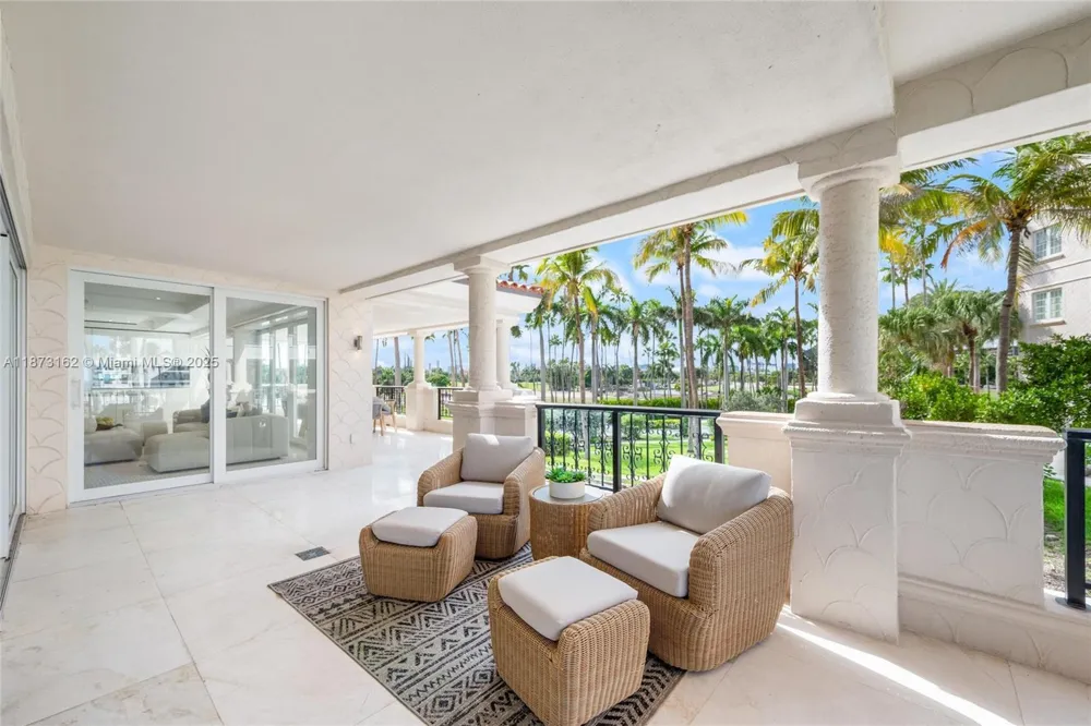 7921 Fisher Island Dr #7921 Miami Beach, FL 33109