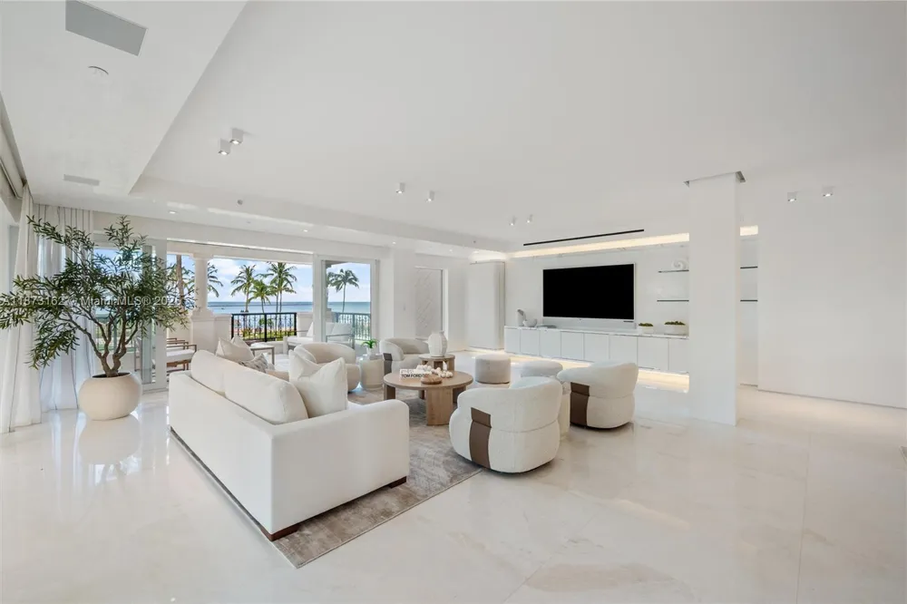 7921 Fisher Island Dr #7921 Miami Beach, FL 33109