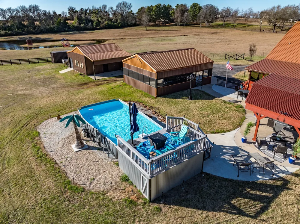 1460 N US HWY 287 Palestine, TX 75803