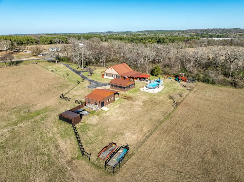 1460 N US HWY 287 Palestine, TX 75803