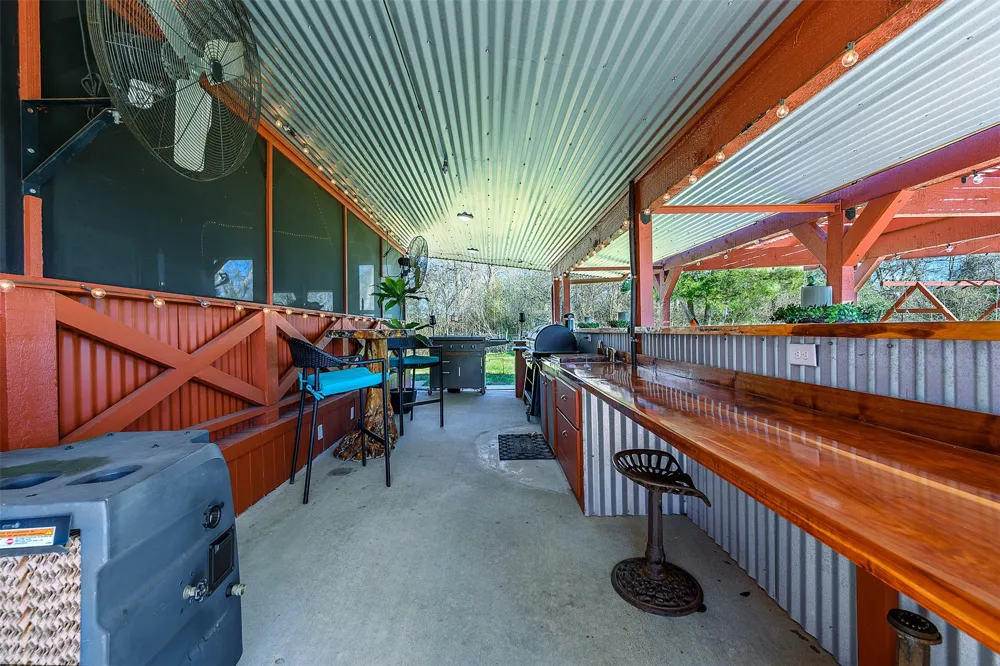1460 N US HWY 287 Palestine, TX 75803