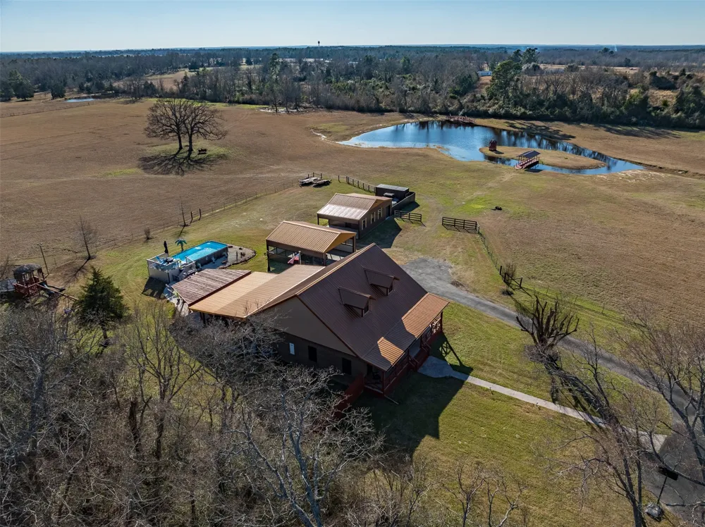 1460 N US HWY 287 Palestine, TX 75803