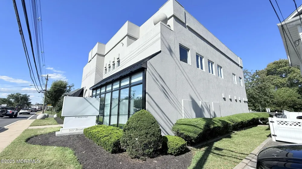 507 Broad Street #2ND FLOOR Shrewsbury, NJ 07702