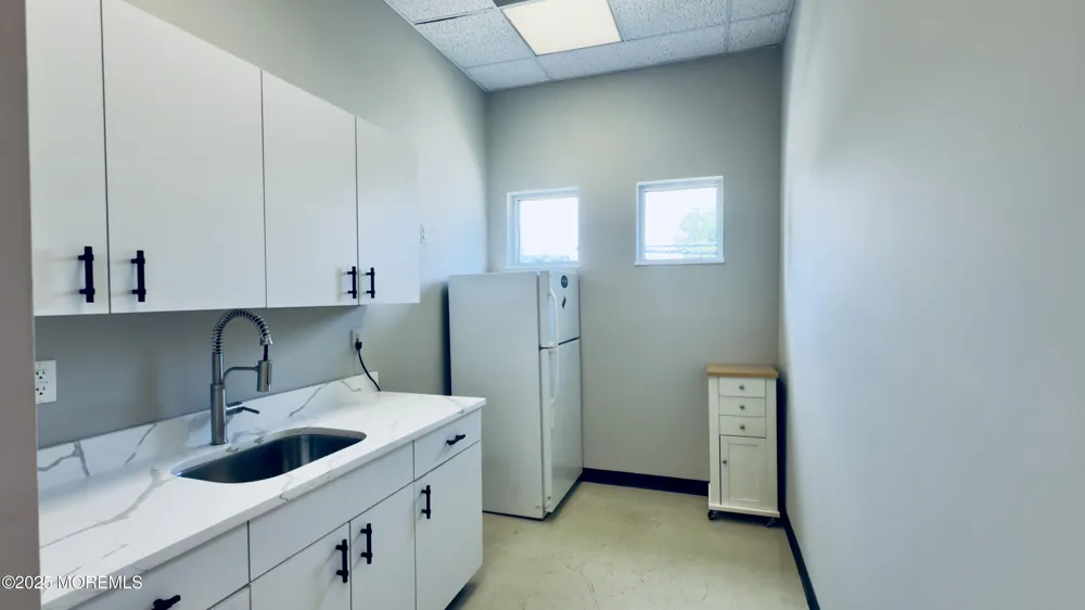 507 Broad Street #2ND FLOOR Shrewsbury, NJ 07702