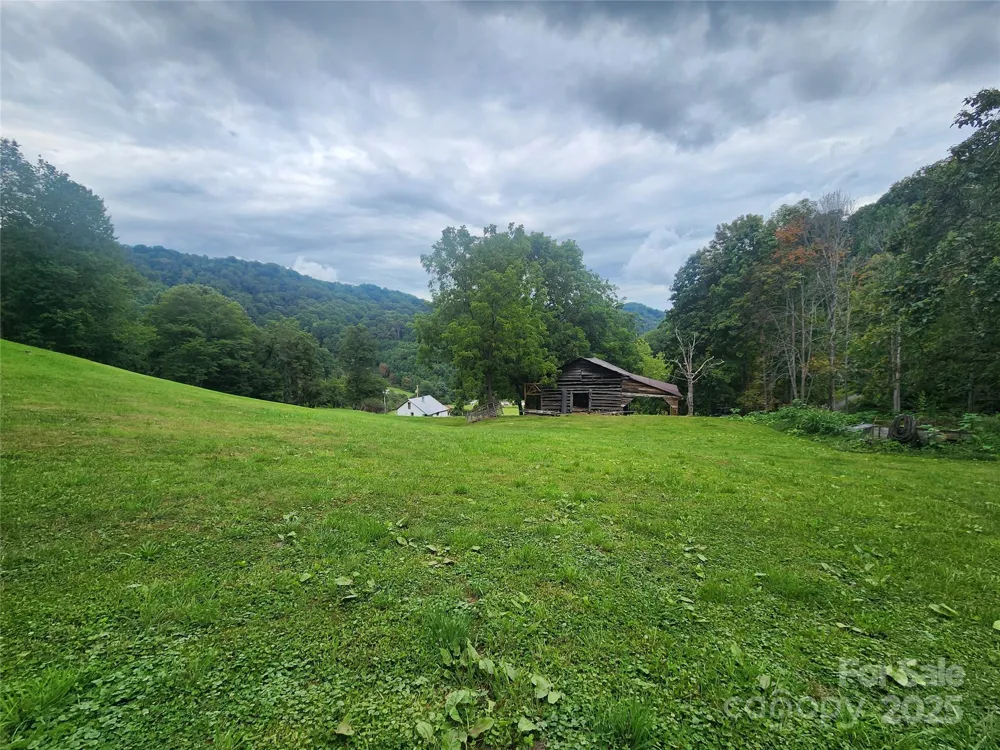 1925 S Fork Road Marshall, NC 28753