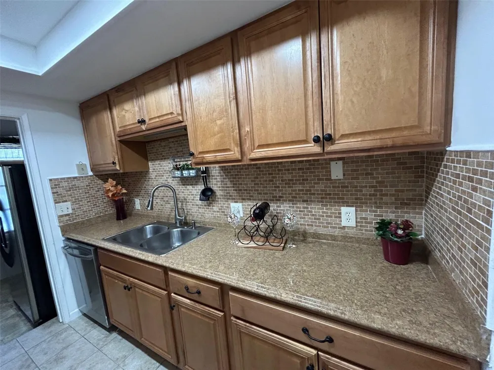 6100 21ST STREET #15 St Petersburg, FL 33714