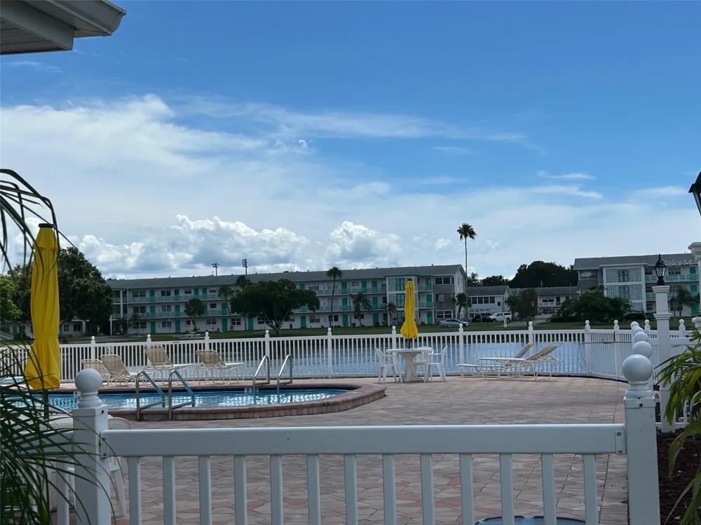 6100 21ST STREET #15 St Petersburg, FL 33714