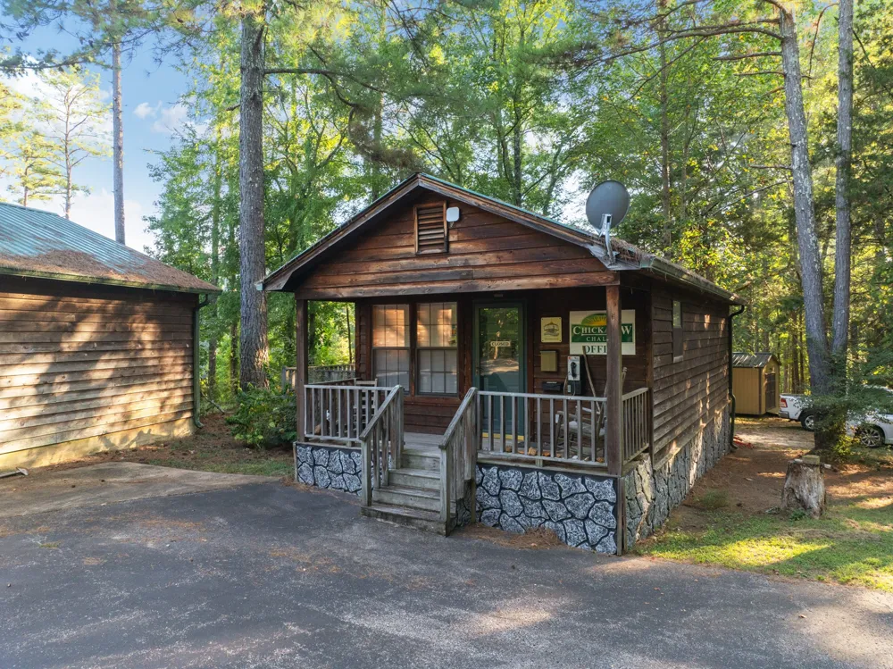 115 Chalet Ln Henderson, TN 38340