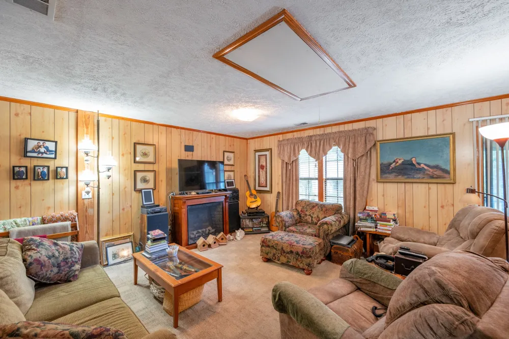 115 Chalet Ln Henderson, TN 38340